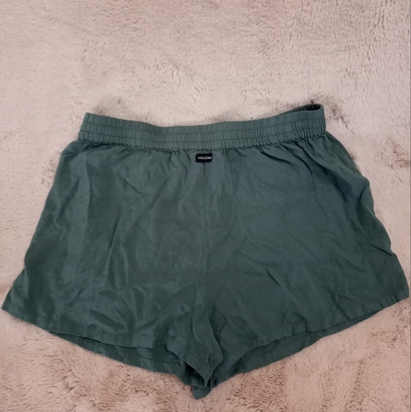 Volcom Y2KTeal Green Blue Silky Boxer Style Board Shorts With Side Slash Pockets - Picture 2 of 4